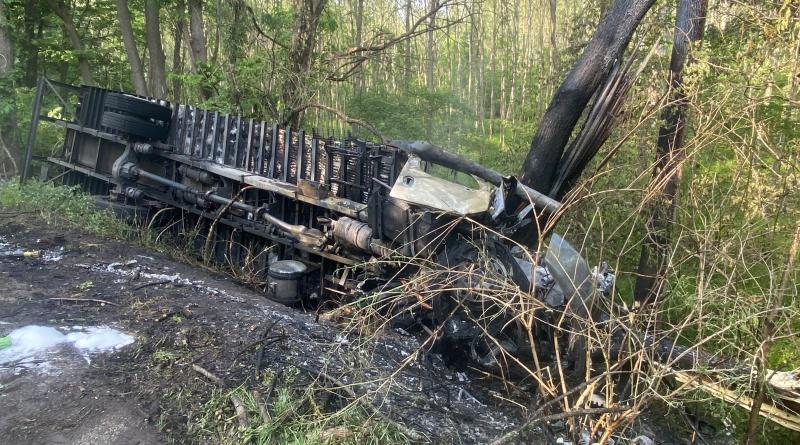 Fiery accident kills one near Edinburgh - WIN 104.9