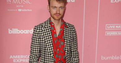 Finneas Announces 2025 North American Tour